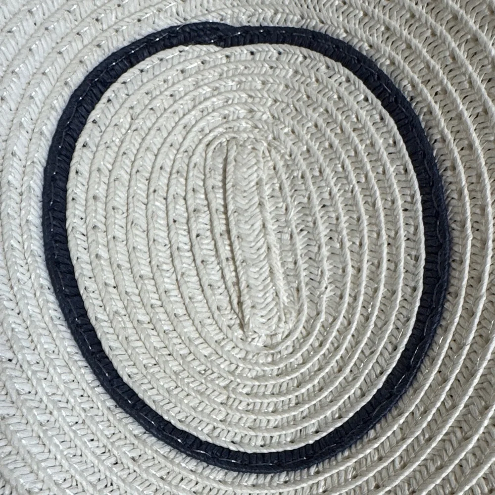 Tommy Bahama Striped White and Navy/Black Sun Hat NWOT